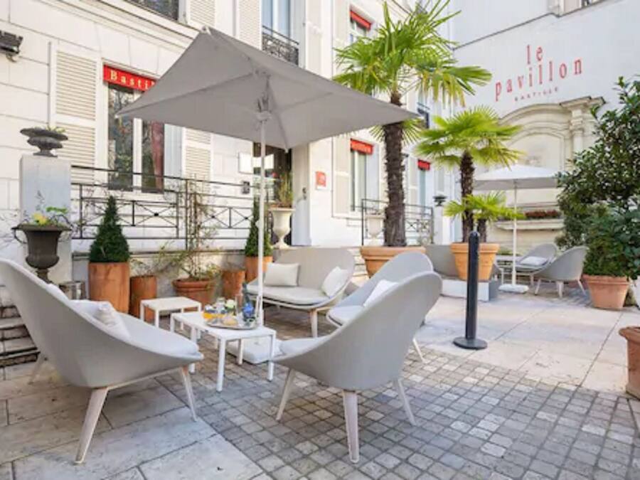 Family Room | Terrace/patio