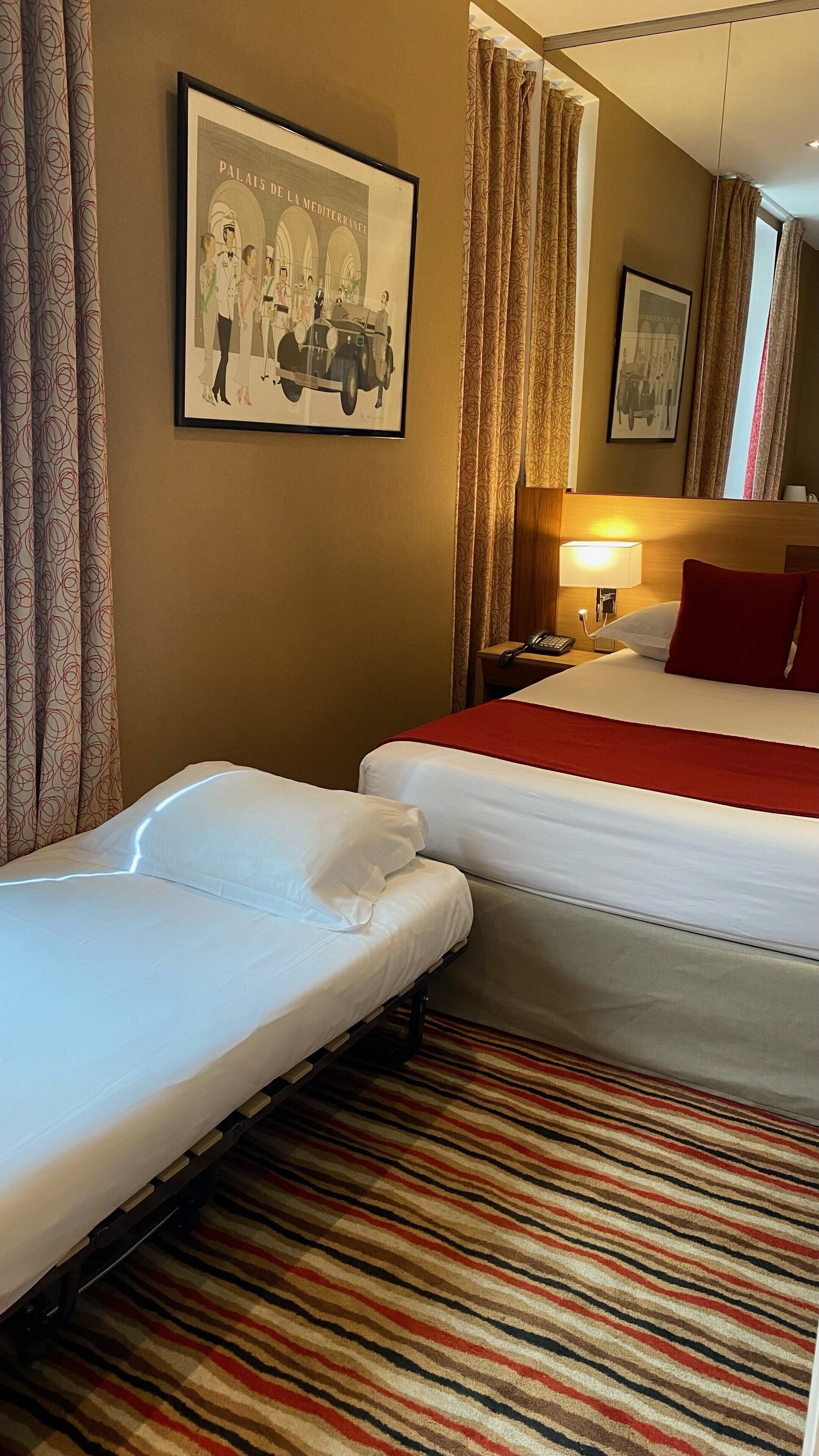 triple room | in-room safe, desk, soundproofing, iron/ironing board