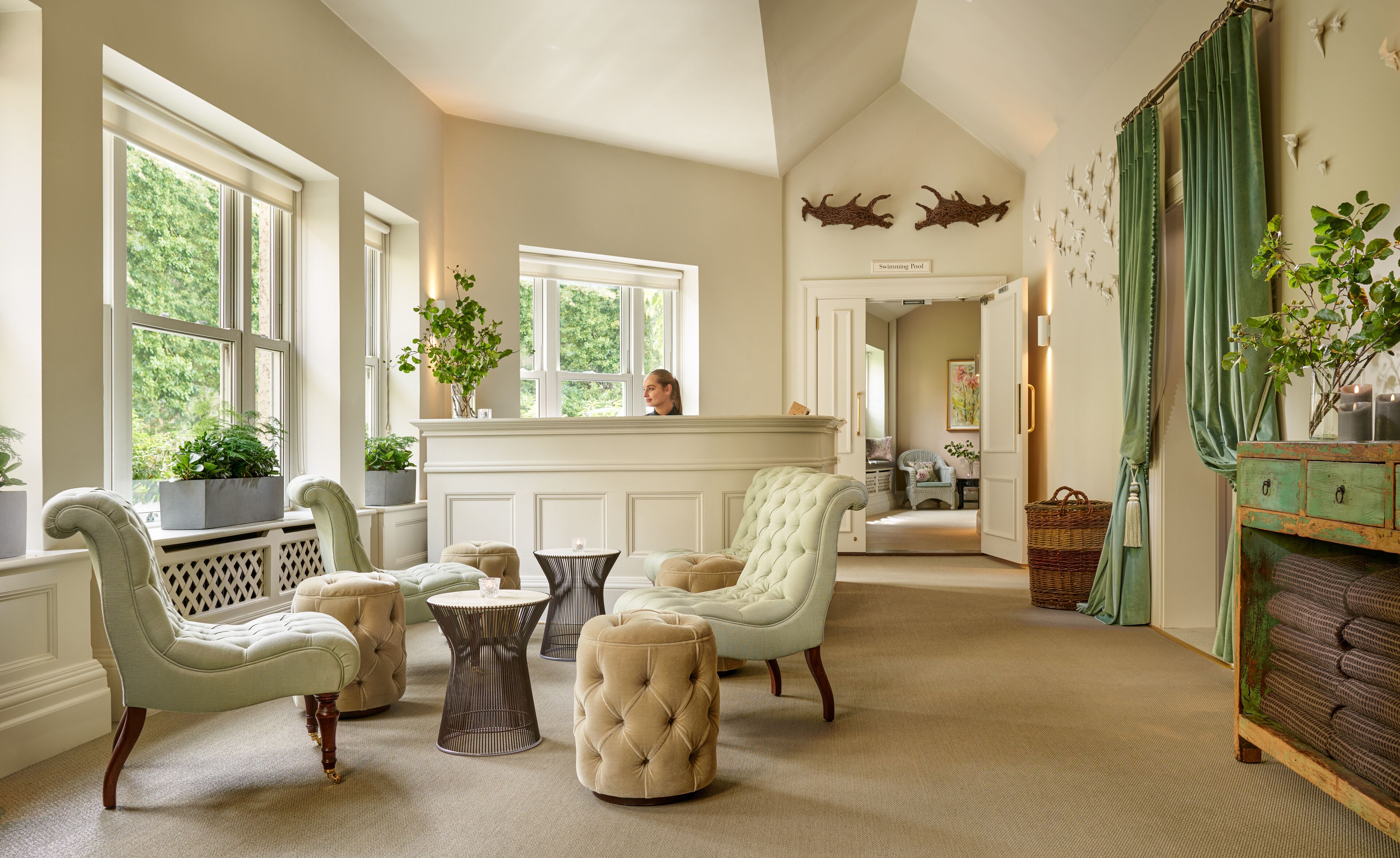 couples treatment room(s), sauna, hot tub, steam room, body treatments