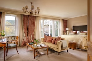 Suite (Master, Falls) | Premium bedding, in-room safe, blackout curtains, iron/ironing board