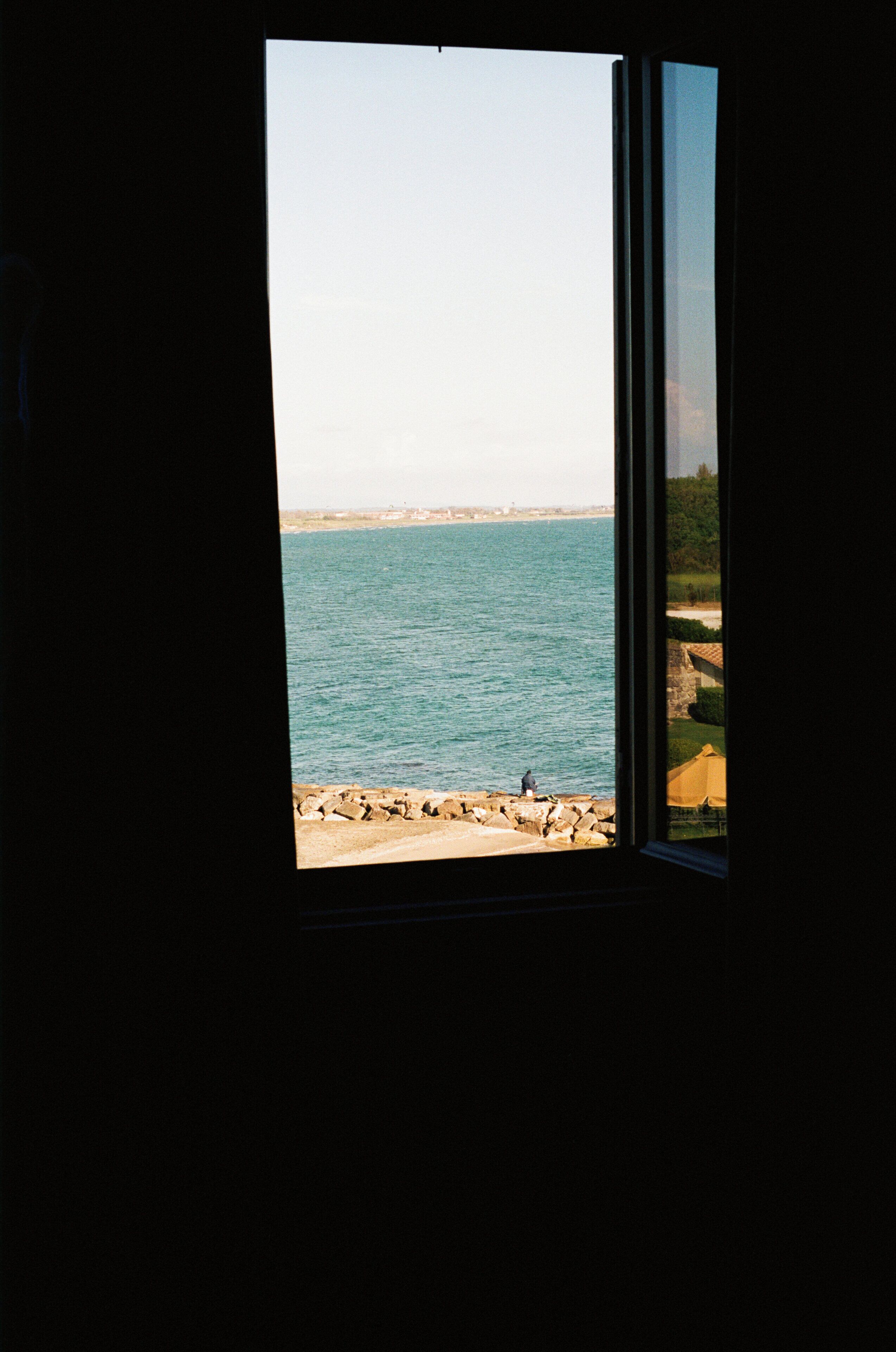 premium bedding, minibar, in-room safe, individually decorated