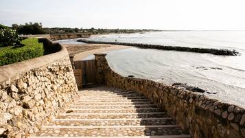 Private beach, sun-loungers, beach umbrellas, beach towels
