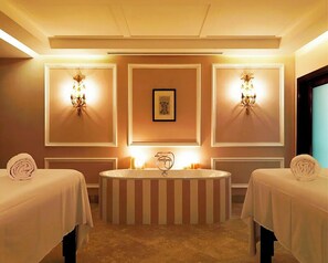Body treatments, aromatherapy, hot stone massages, body wraps - La Posta Vecchia Hotel (Ladispoli)