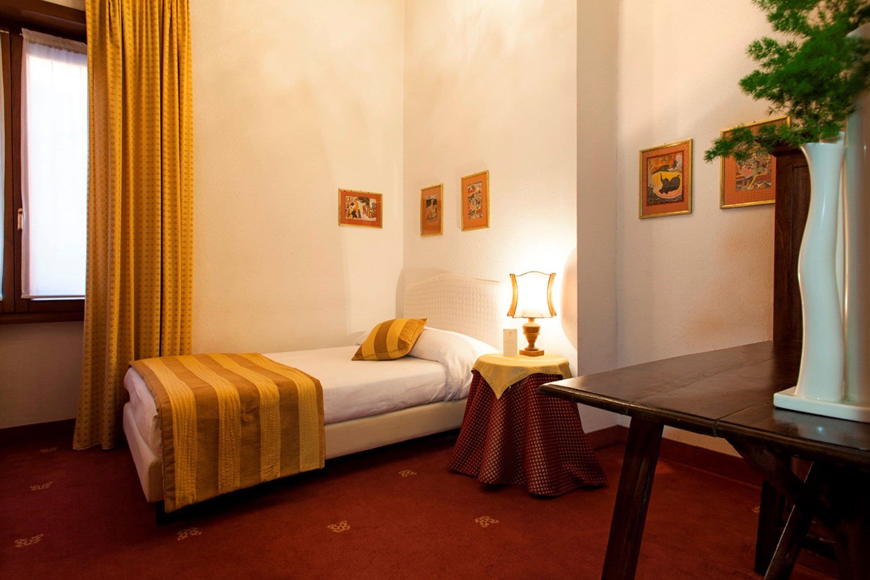 egyptian cotton sheets, premium bedding, down duvets, minibar