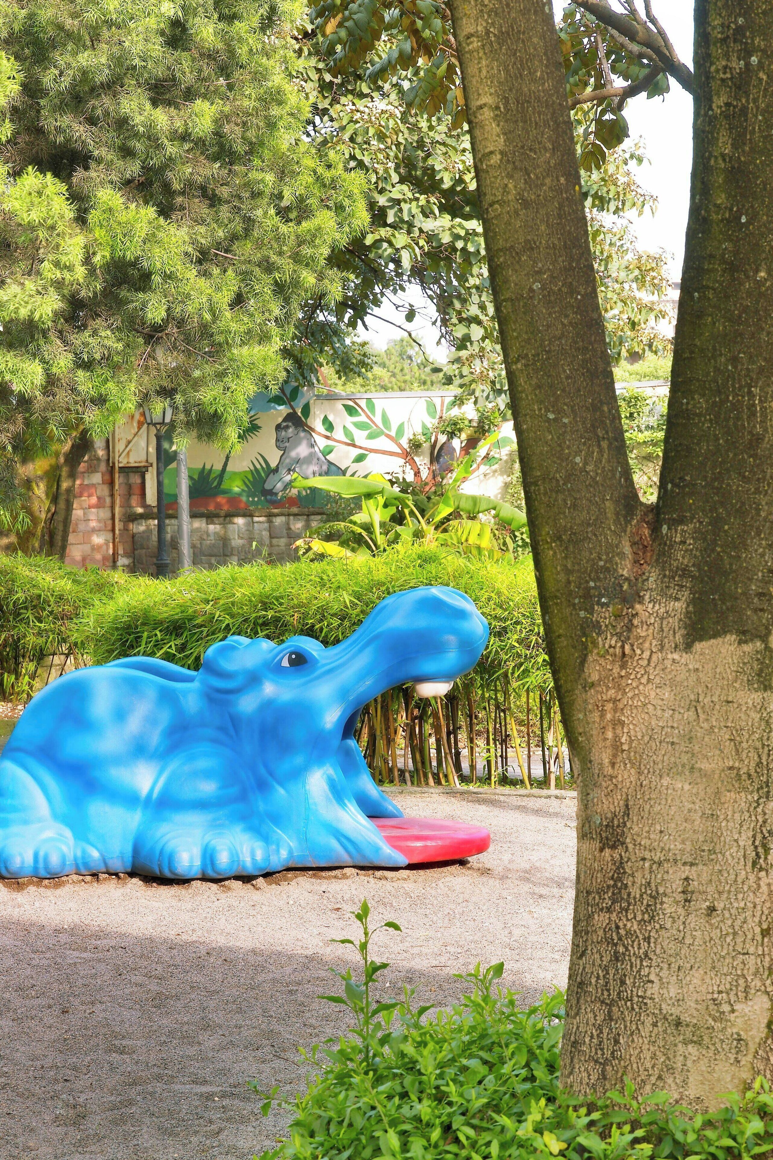 children’s play area – outdoor