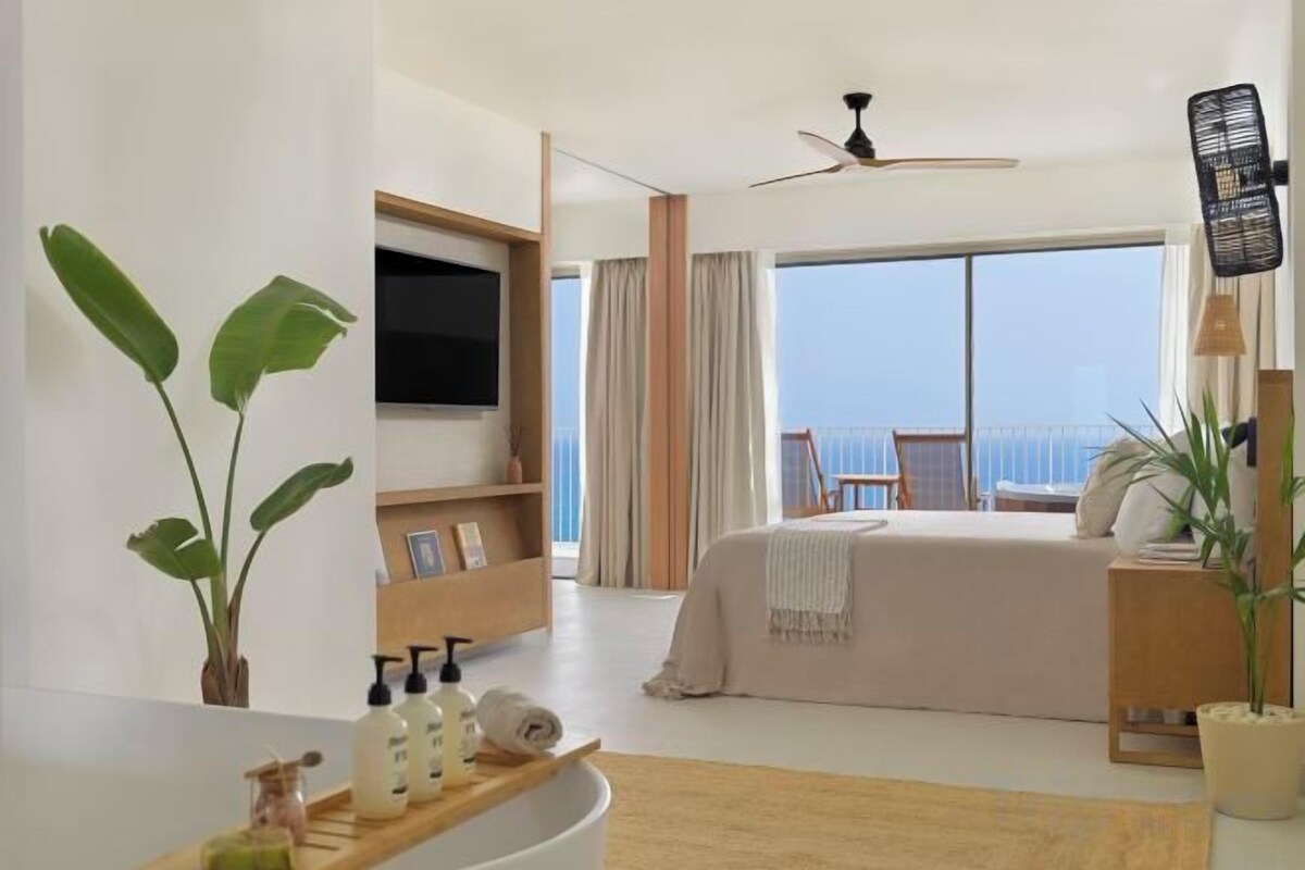 The Reserve Suite - Ocean Front