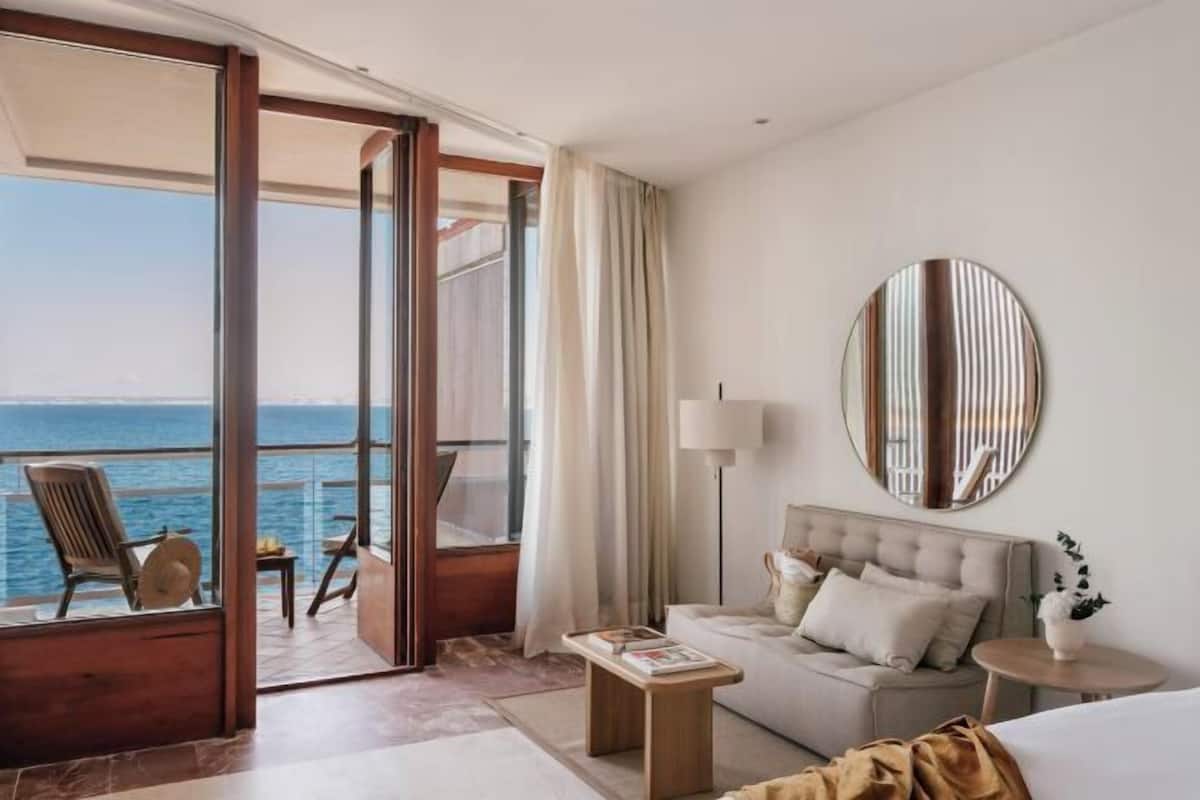 Allergiatestatut vuodevaatteet, minibaari, tallelokero huoneessa