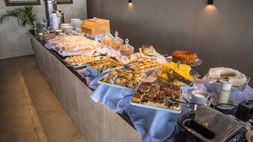 Desayuno continental todos los días (con cargo)