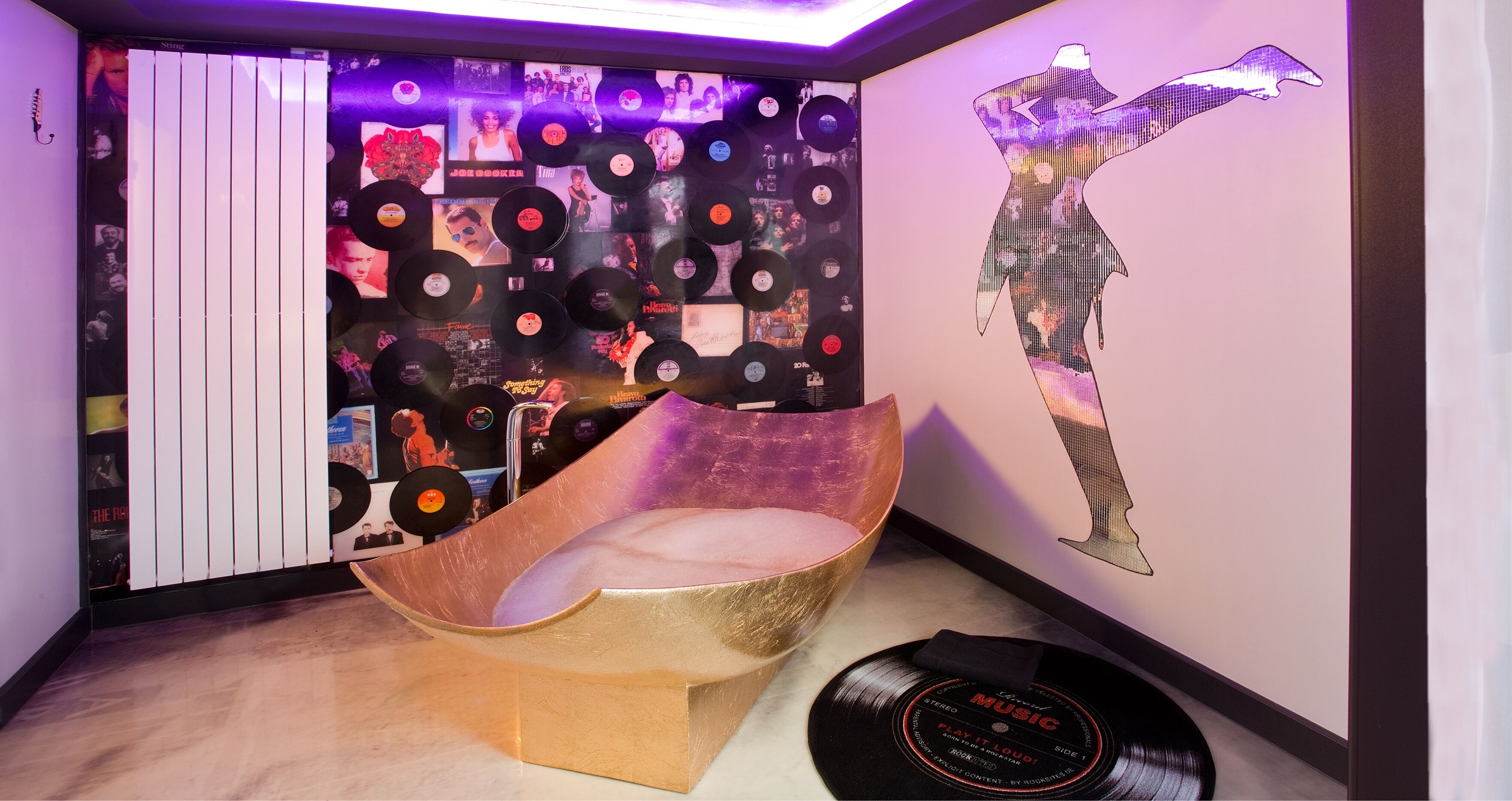 1 bedroom, premium bedding, individually decorated