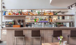 Bar (in der Unterkunft)