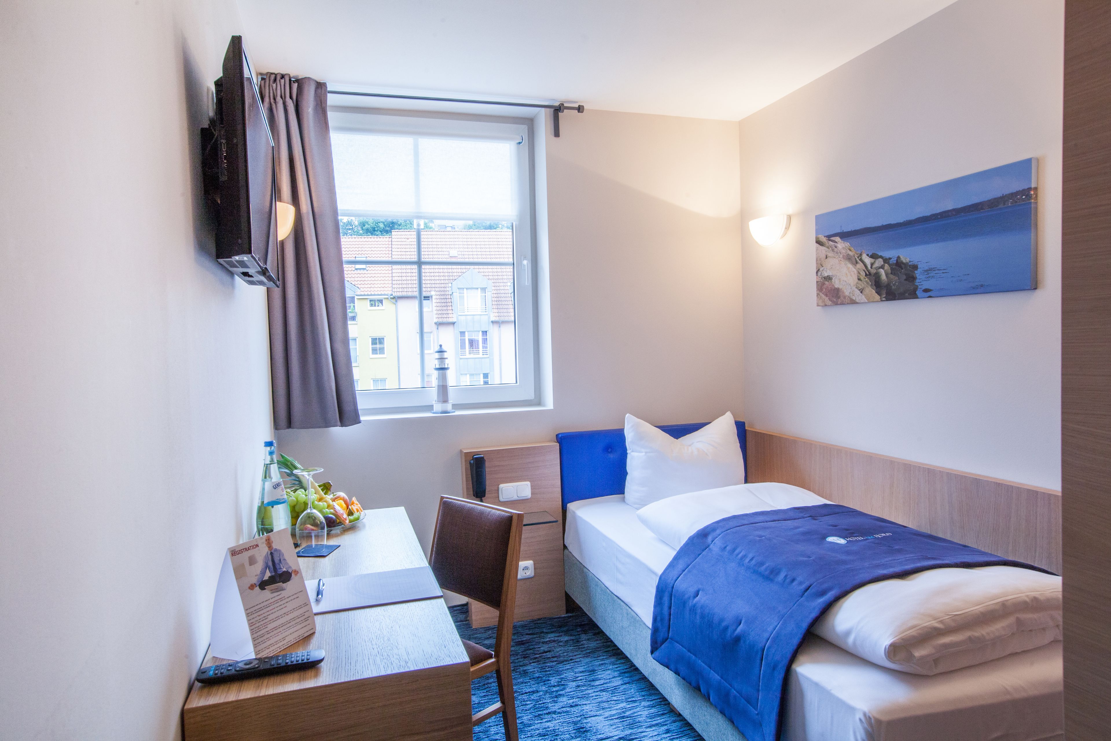 economy single room | desk, iron/ironing board, free wifi, bed sheets