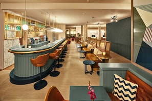 Breakfast, lunch and dinner served  - MAXX Hotel Sanssouci Potsdam (Potsdam)