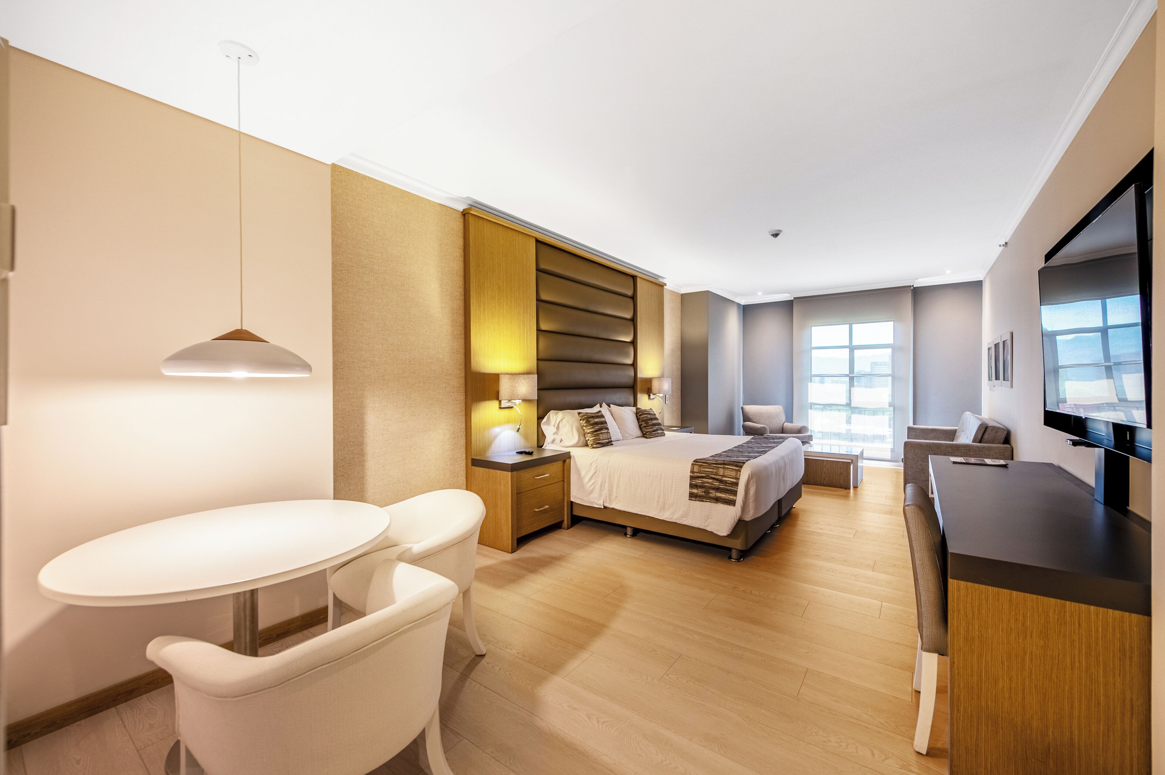 1 bedroom, minibar, in-room safe, desk