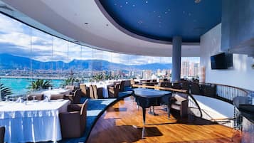 HĂ€r finns 4 restauranger som serverar frukost.