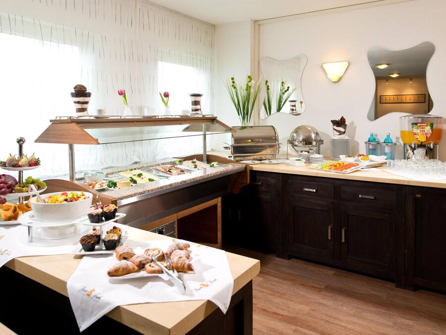 Frukostbuffé varje dag mot avgift