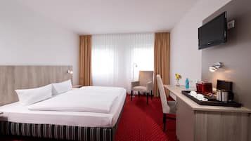 Minibar, Schreibtisch, laptopgeeigneter Arbeitsplatz, Babybetten