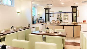Daily buffet breakfast (EUR 17 per person)