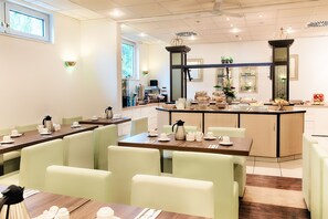 Daily buffet breakfast (EUR 17 per person)