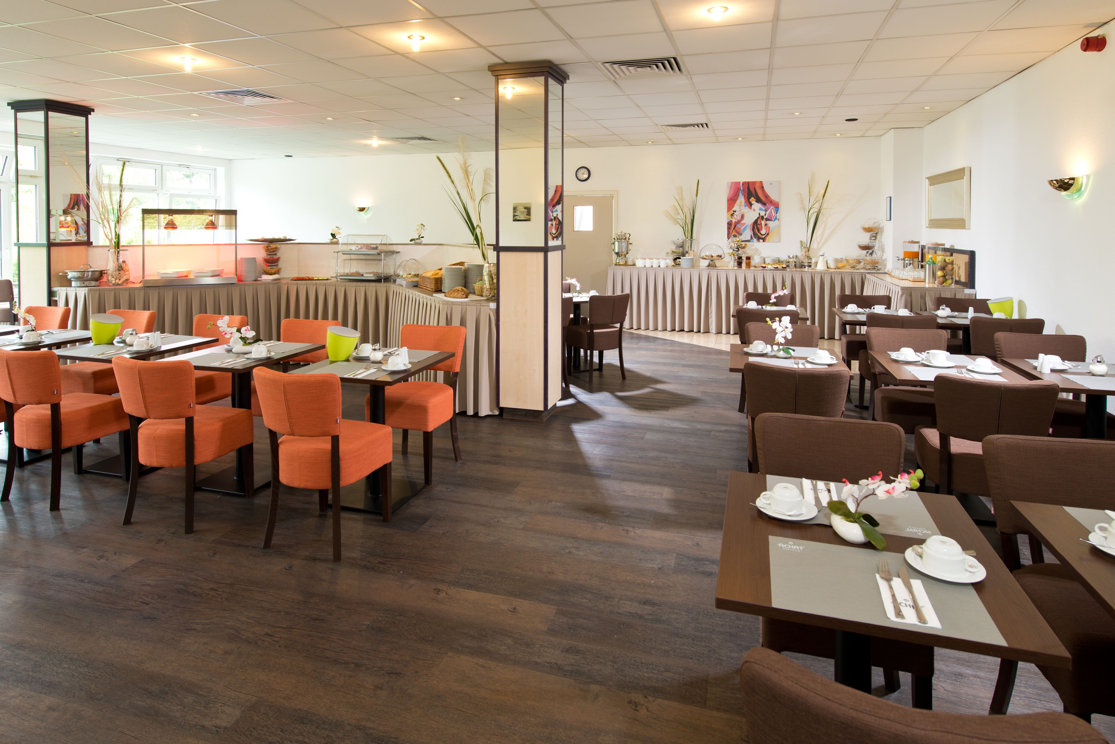 Daily buffet breakfast (EUR 17 per person)