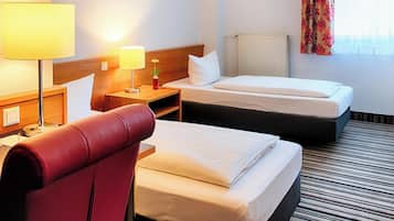 Coffres-forts dans les chambres, bureau, fer et planche Ă repasser