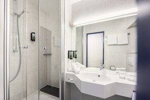 Bathroom - ACHAT Hotel Stuttgart Zuffenhausen (Stuttgart)