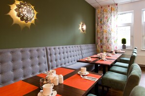 Daily buffet breakfast for a fee - ACHAT Hotel Hockenheim (Hockenheim)