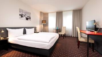 Hypo-allergenic bedding, in-room safe, desk, iron/ironing board