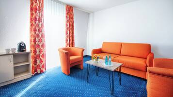 Hypo-allergenic bedding, desk, blackout drapes, soundproofing