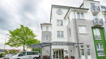 واجهة المنشأة