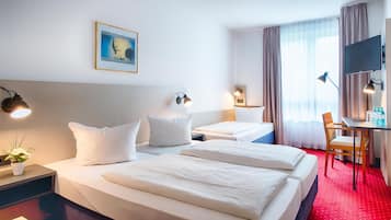 Business-Zweibettzimmer | Schreibtisch, schallisolierte Zimmer, Bügeleisen/Bügelbrett