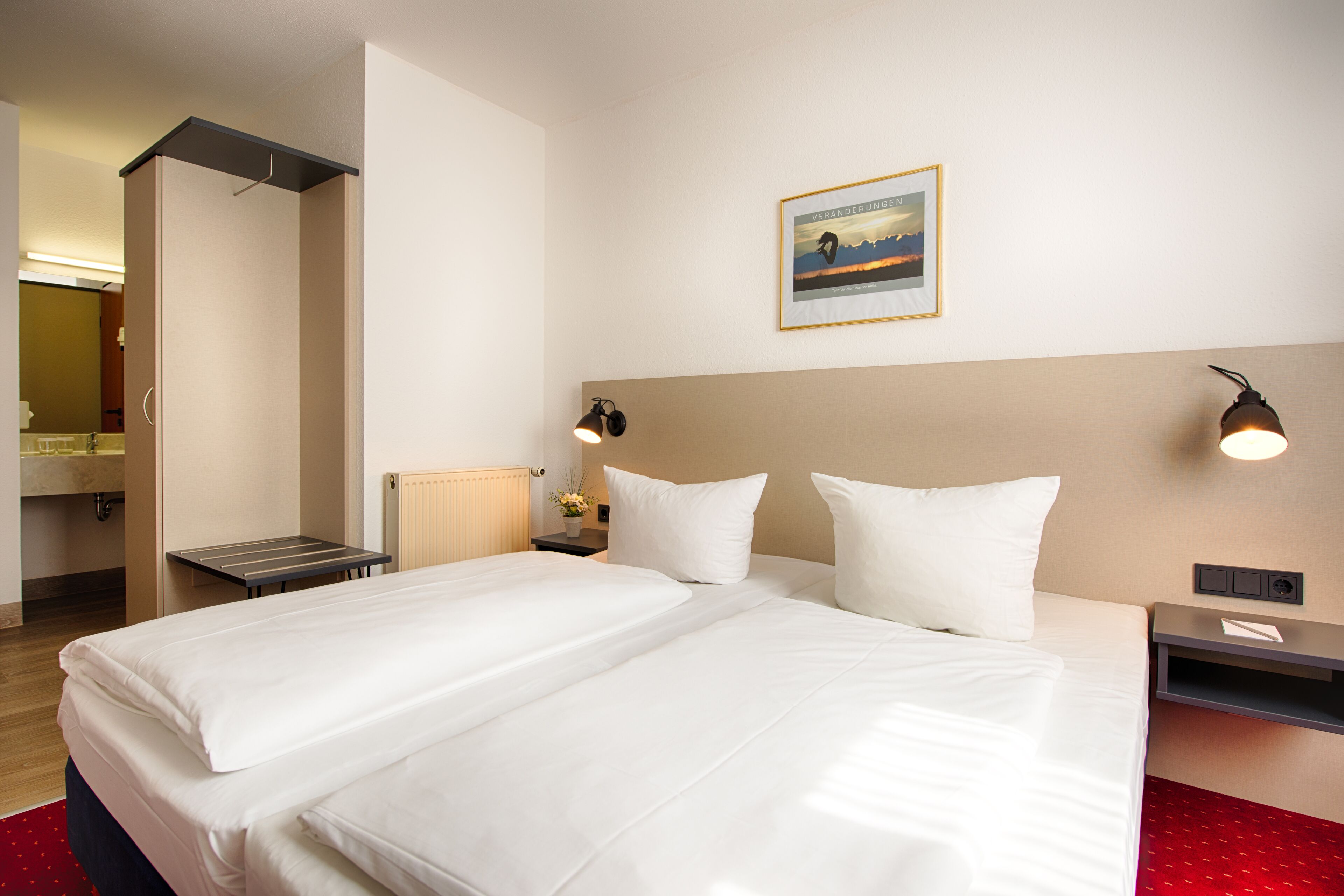 Desk, soundproofing, iron/ironing board, free WiFi