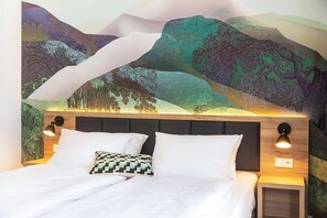 Superior Twin Room | Desk, laptop workspace, iron/ironing board, free WiFi
