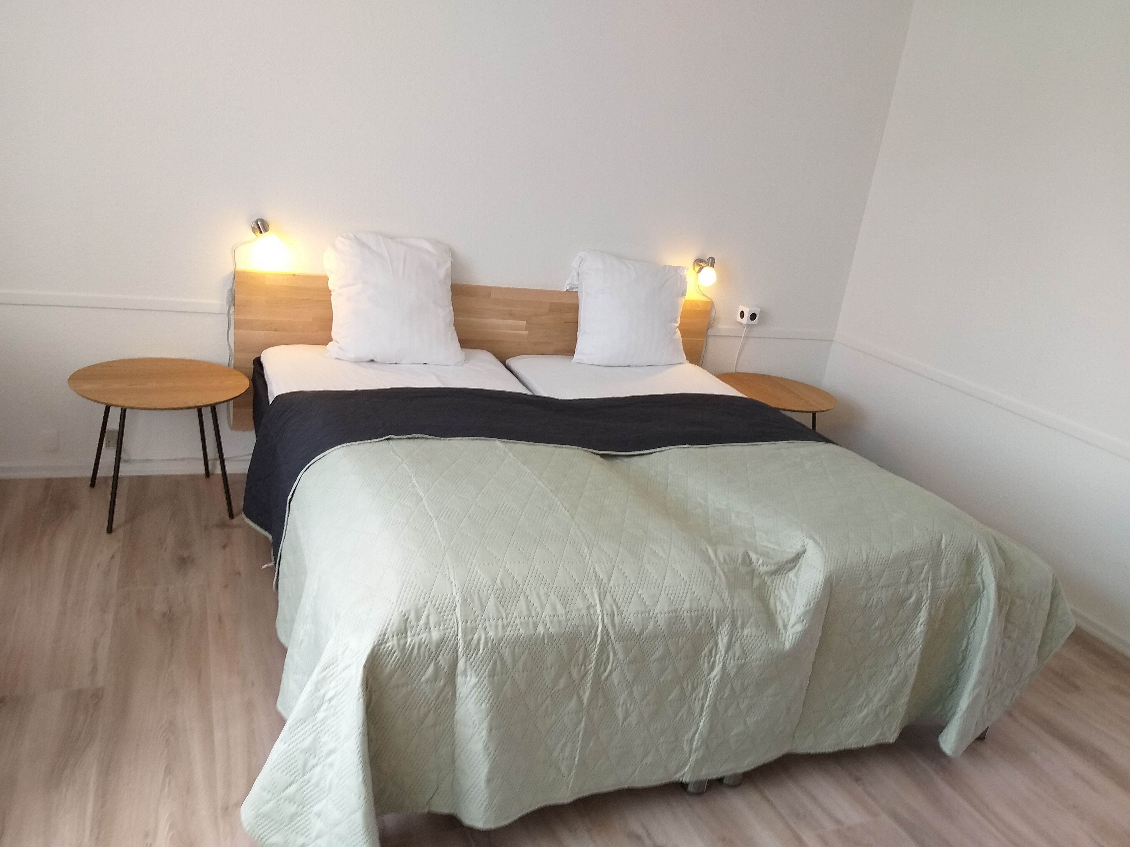 desk, blackout curtains, free wifi, bed sheets