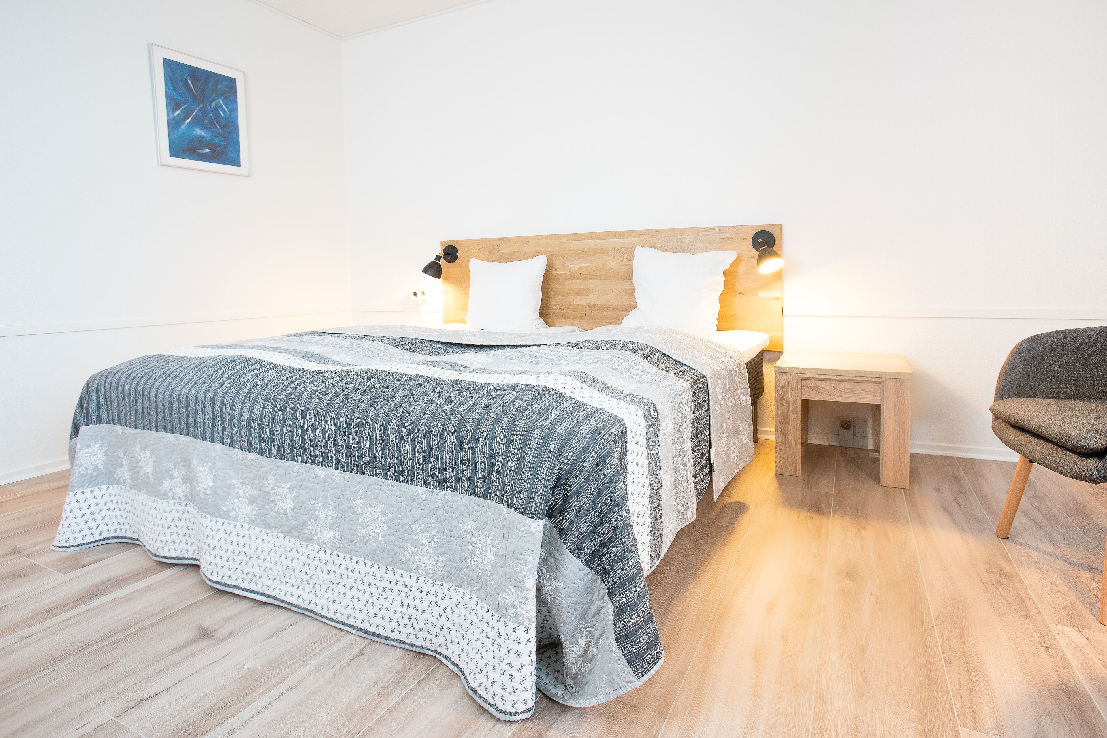 desk, blackout curtains, free wifi, bed sheets