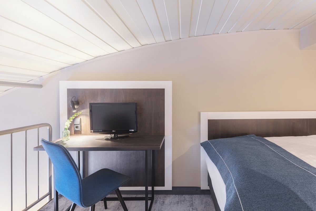 Chambre Familiale, 1 lit double (French, Premium) | Literie hypoallergénique, coffres-forts dans les chambres, bureau