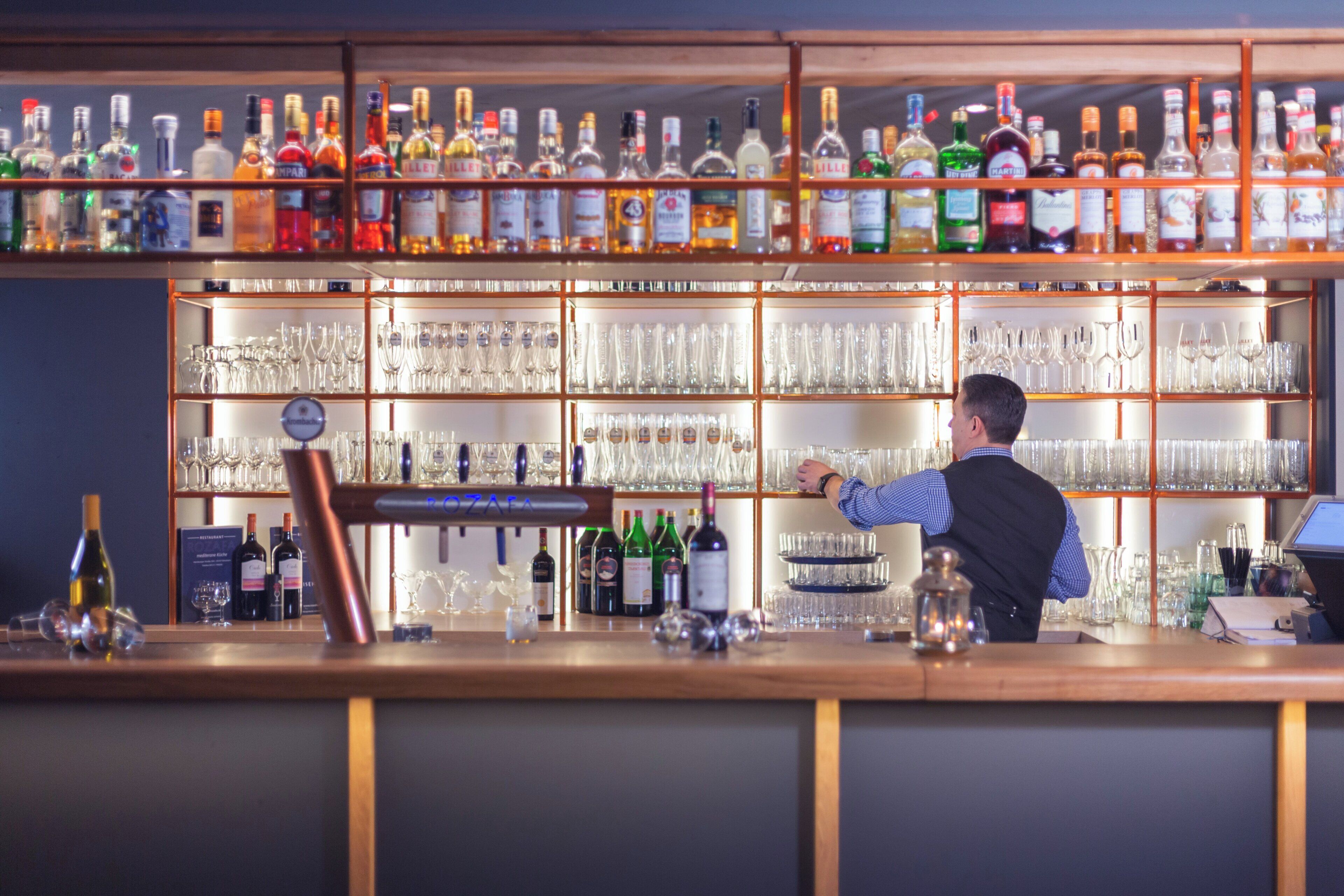 Bar (in der Unterkunft)