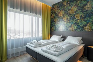 Minibar, wifi gratis, ropa de cama y despertador 