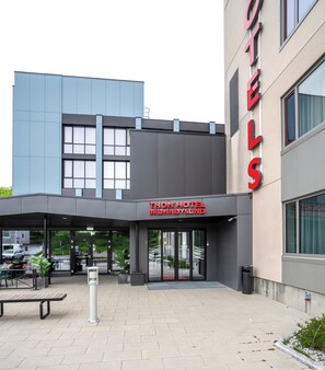 Property entrance - Thon Hotel Brønnøysund (Brønnøy)