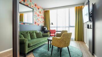 Minibar, free WiFi, bed sheets, alarm clocks