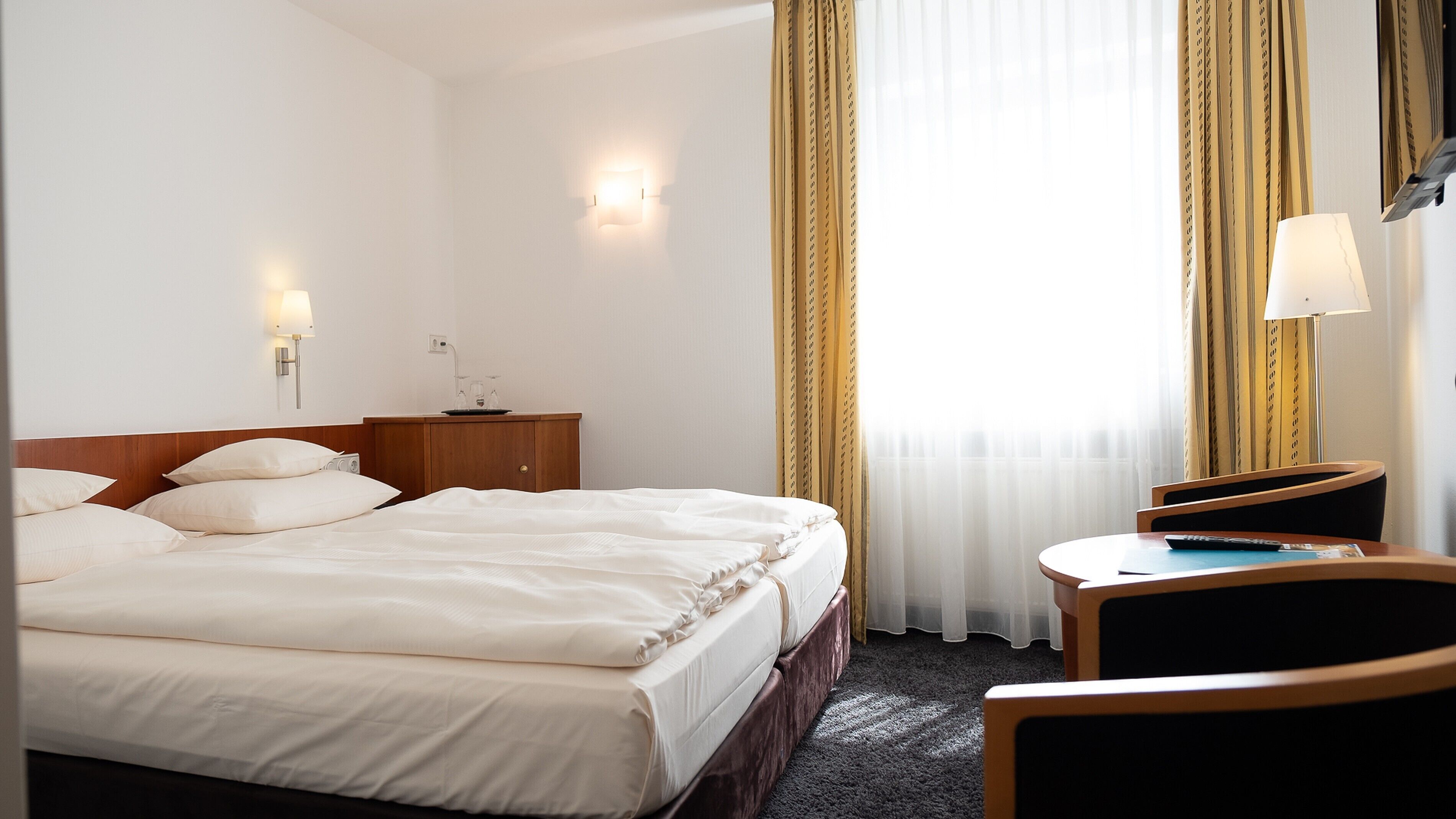 in-room safe, individually furnished, desk, laptop workspace