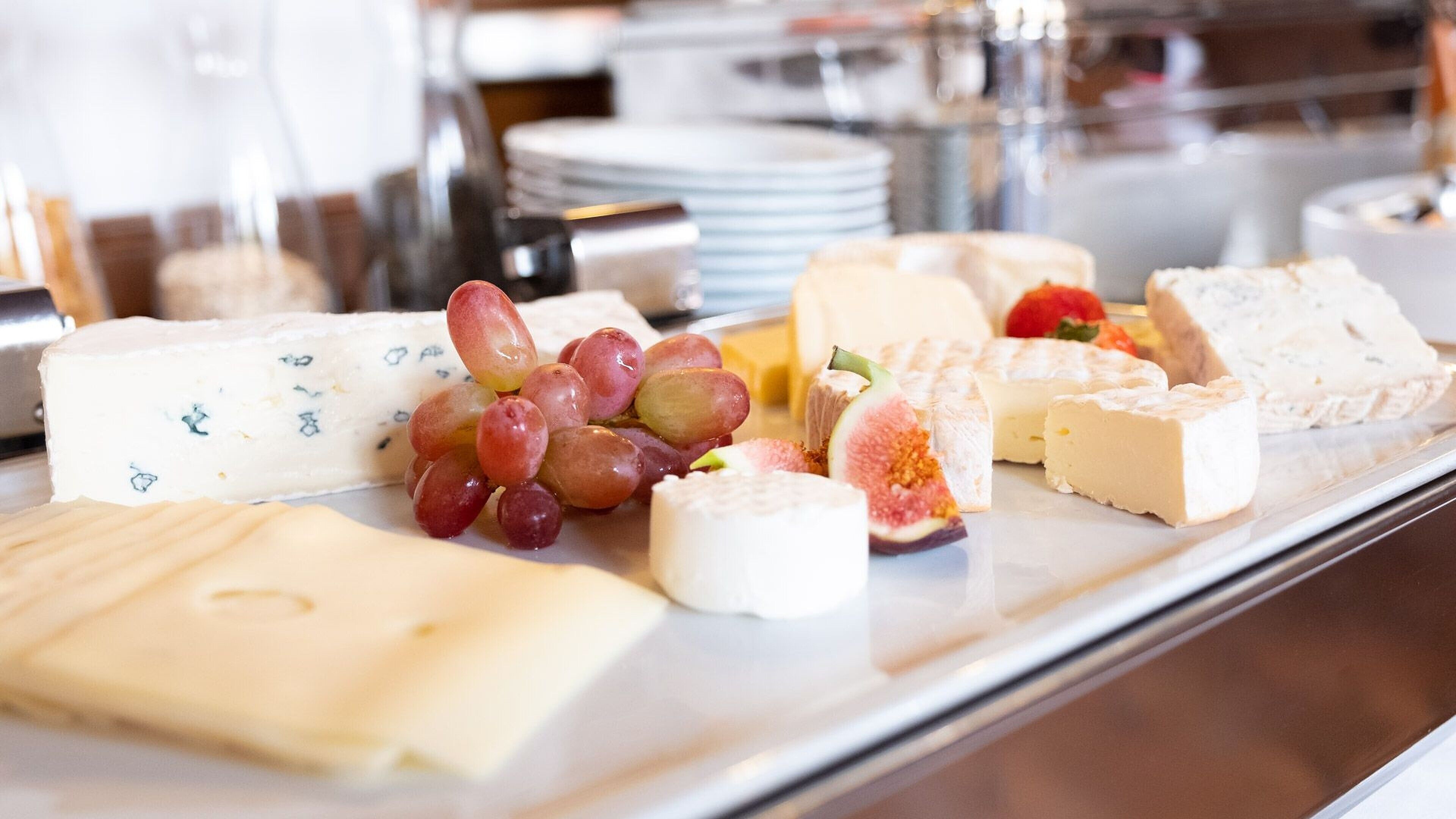 daily buffet breakfast (eur 17.5 per person)