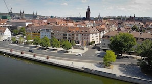 Vue sur la ville depuis l’hébergement