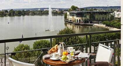 Hôtel Barrière l'Hôtel du Lac