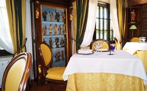 Breakfast, lunch and dinner served  - Country Relais I Due Laghi (Anguillara Sabazia)