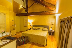 1 bedroom, down comforters, Select Comfort beds, minibar