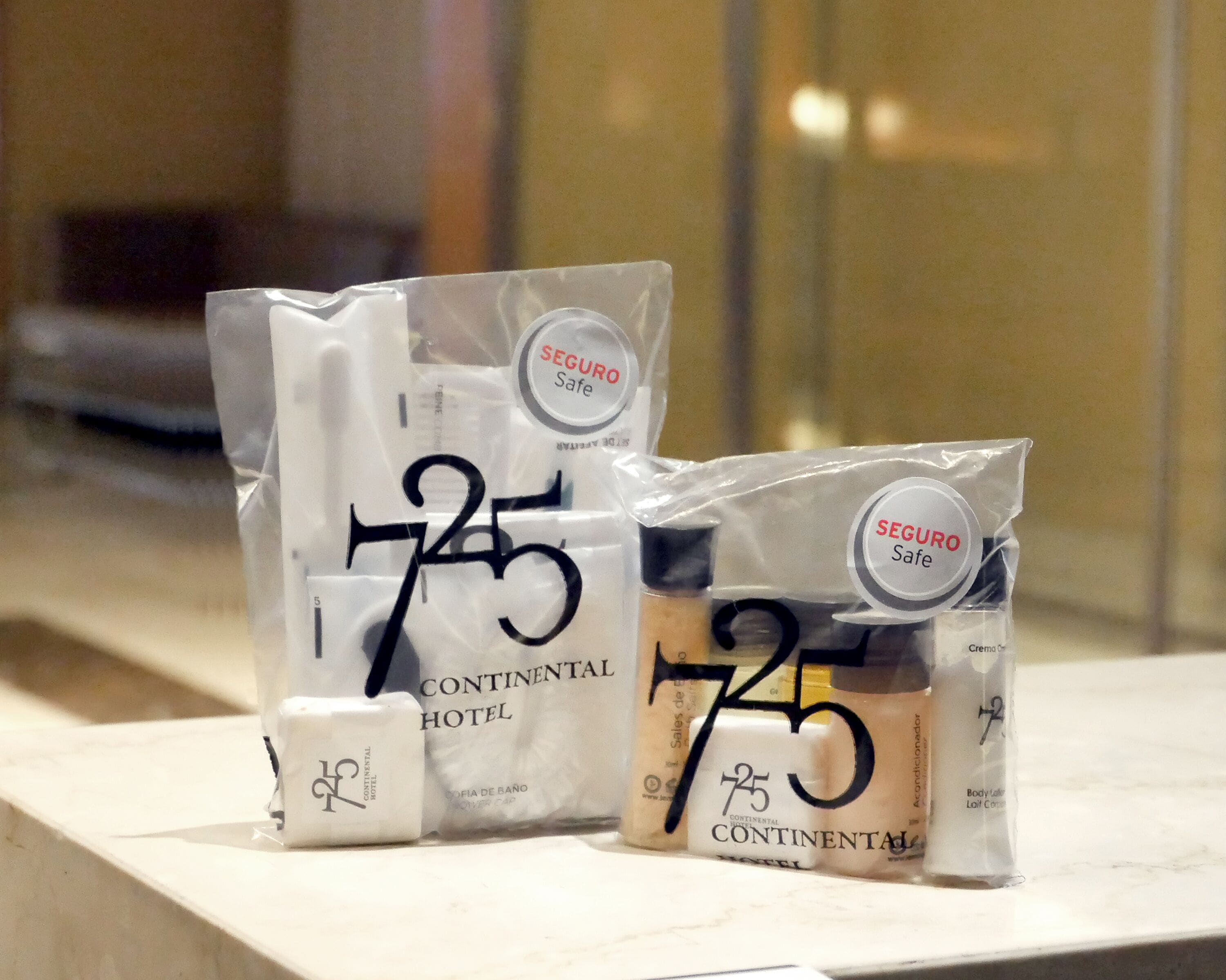 combined shower/bathtub, deep-soaking bathtub, rainfall showerhead