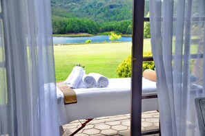 View from property - Troutbeck Resort (Nyanga)