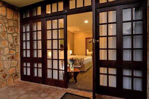 Deluxe Twin Room | In-room safe, laptop workspace, iron/ironing board, free WiFi - Troutbeck Resort (Nyanga)