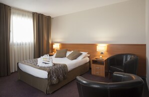 1 bedroom, in-room safe, desk, soundproofing