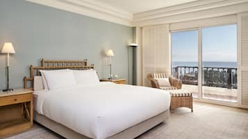 Roupas de cama premium, edredons de pluma, frigobar, cofres nos quartos